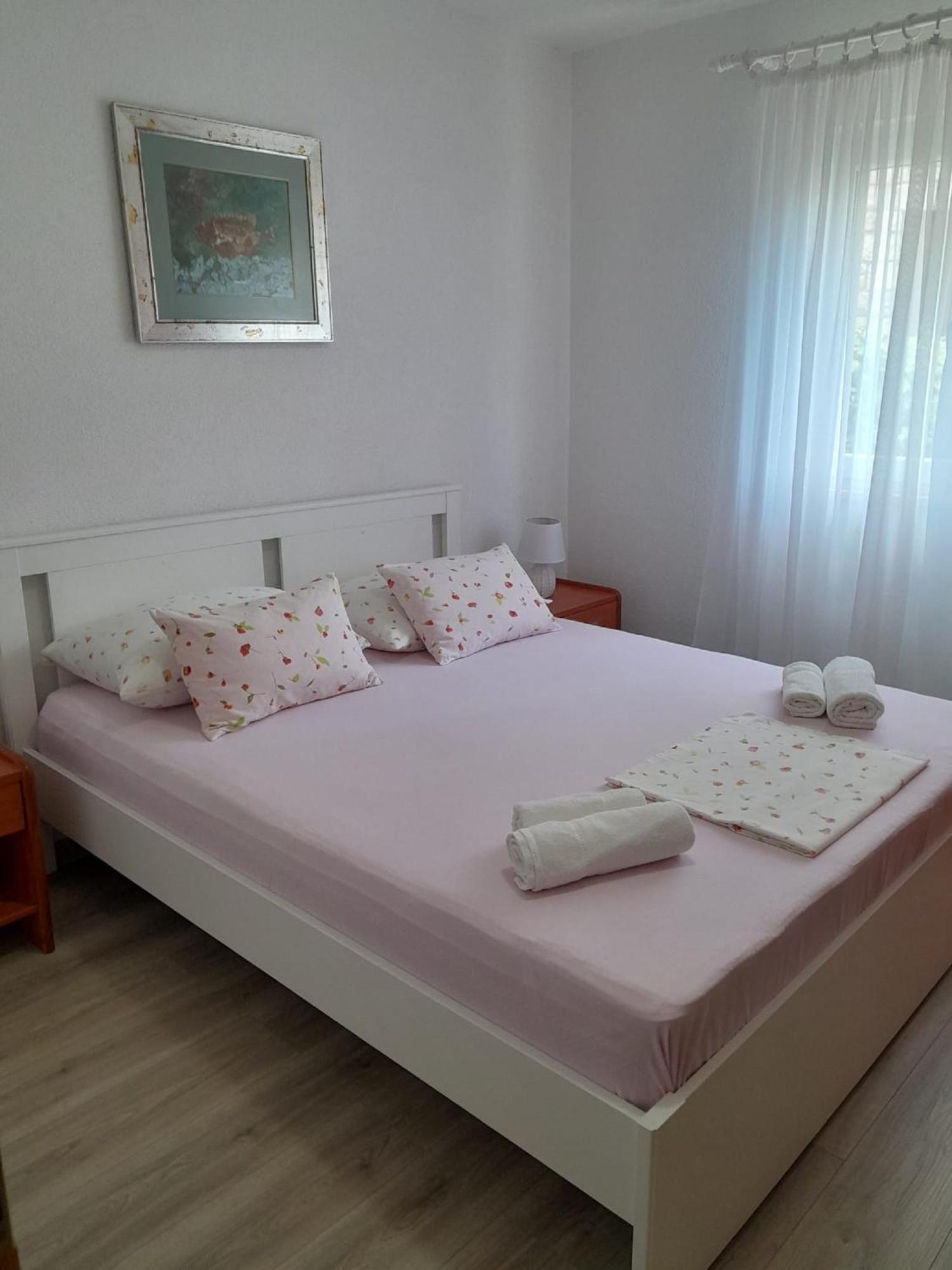 Apartments Ivo Постира Экстерьер фото